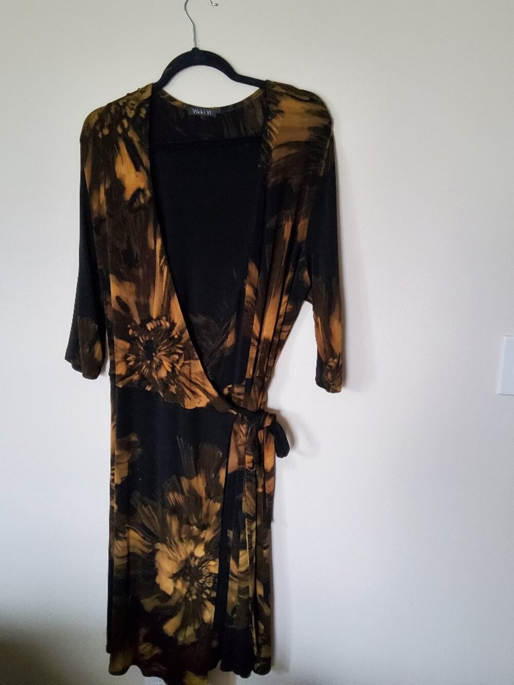 Wrap Dress size 1X Brand Vikki Vi